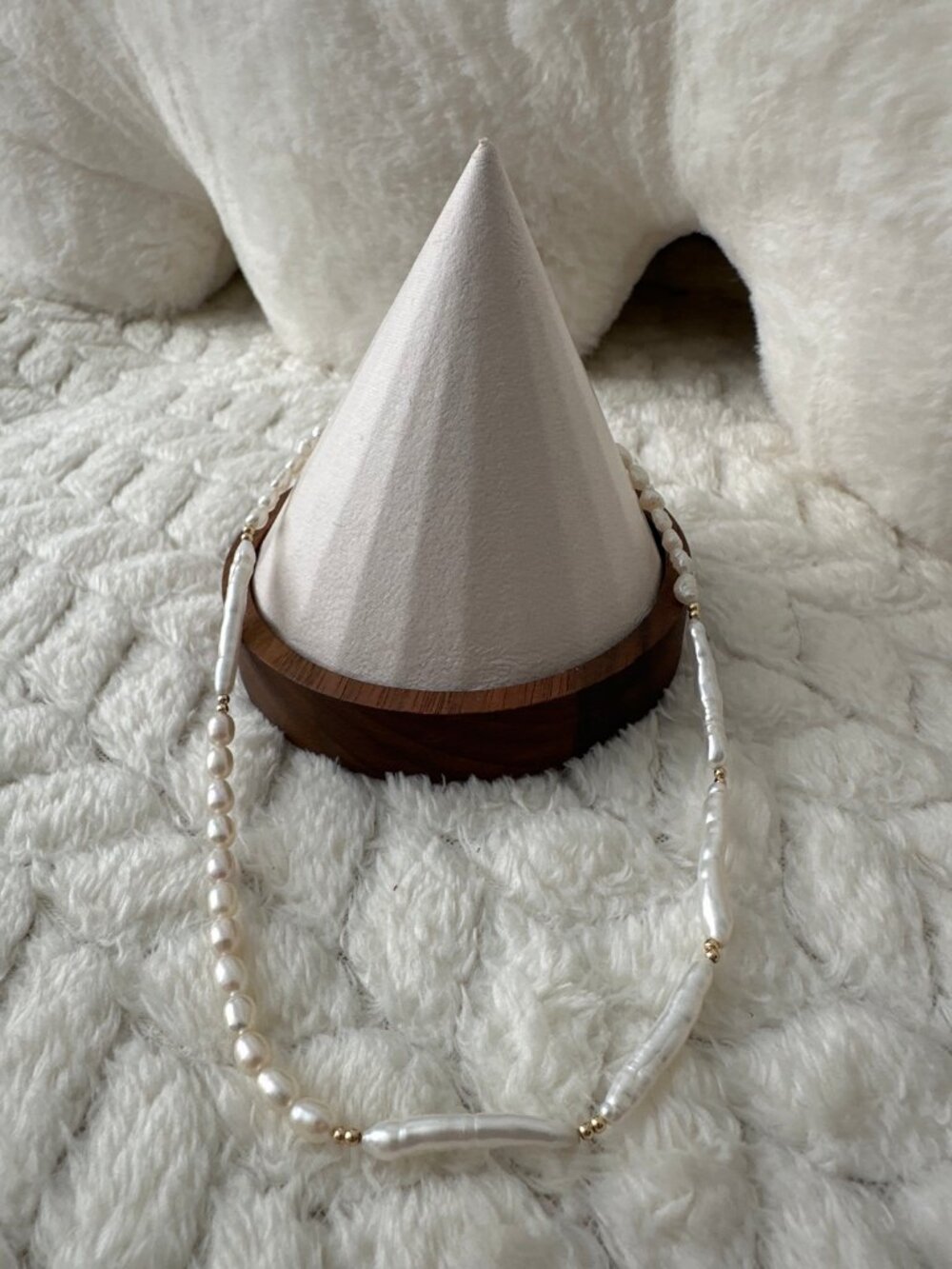 Freshwater Pearl Necklace with Gold Beads